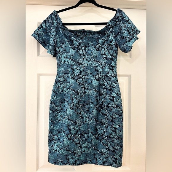 Theia Metallic Tissue Faille Off-Shoulder Flare-Sleeve Cocktail Dress sz Small - Picture 6 of 7